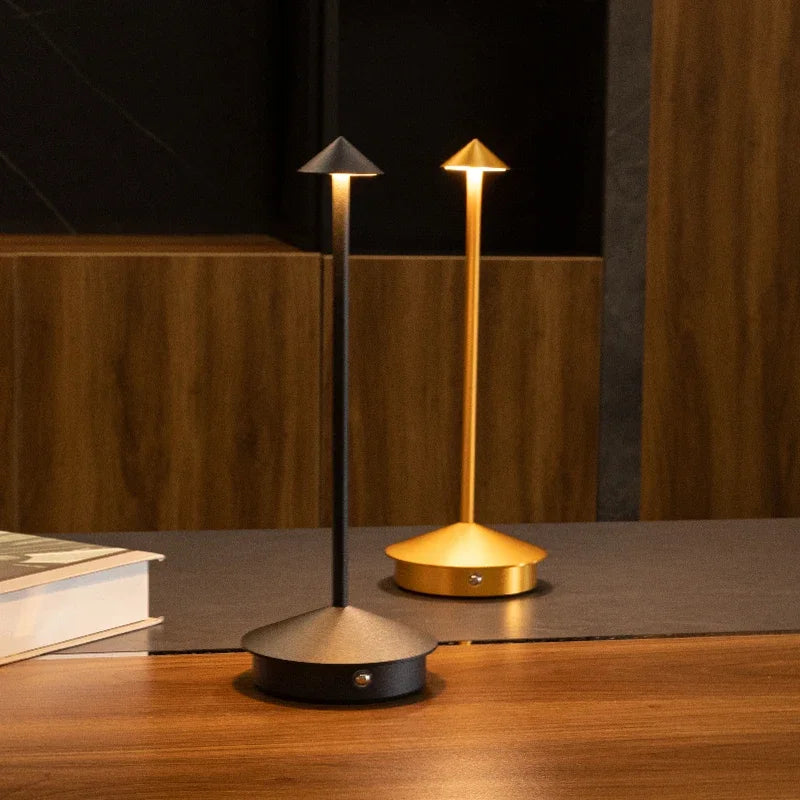 RECHARGEABLE TABLE LAMP | Stylish dining and atmospheric lighting